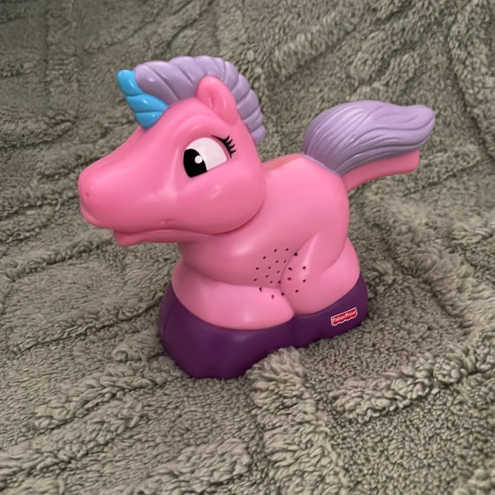 💞 Preloved Fisher Price Musicql Unicorn Flashlight 🔦
